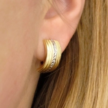 Zlaté dámské náušnice široké s proužkem 16mm 1,70g