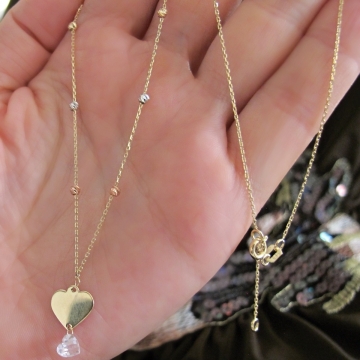 Zlatý dámský náhrdelník tříbarevné kuličky a srdríčka 1,70g
